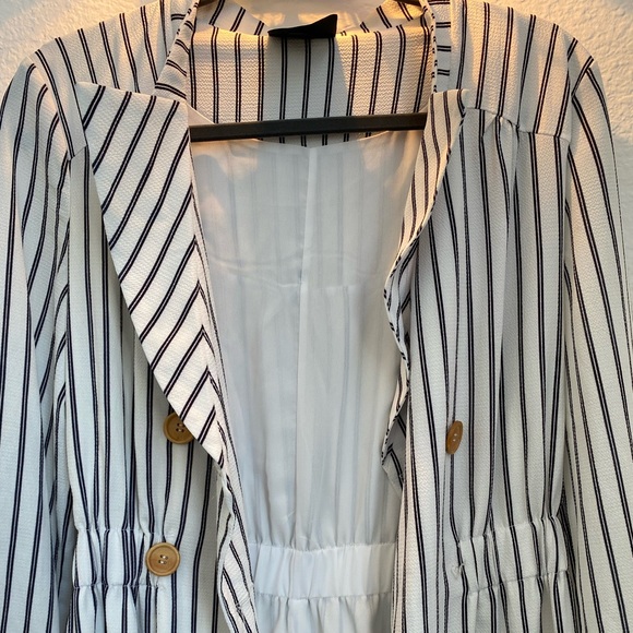 NIGHTWALKER Long Dress or Jacket, size medium, white and navy blue - Picture 2 of 11